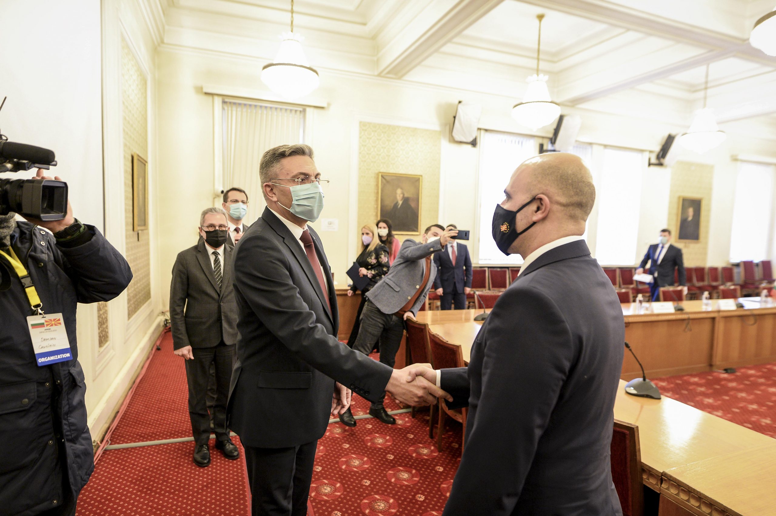 Ковачевски на средба со Карадај: Го засилуваме интензитетот на дијалогот меѓу двете земји за деблокирање на евроинтеграцијата на Северна Македонија