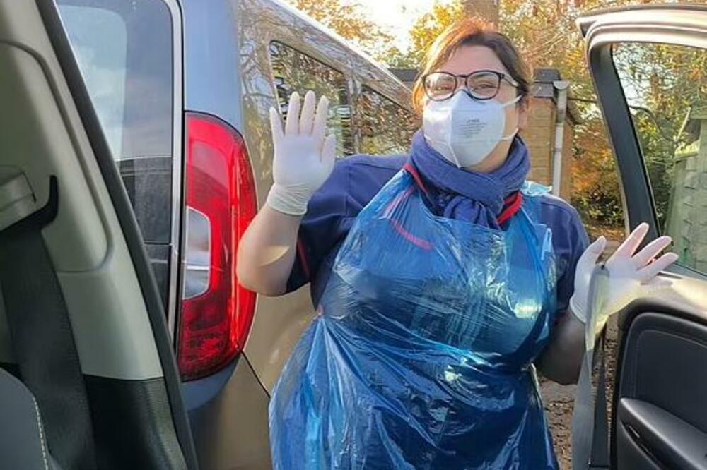 ПОБЕДА: По 28 дена во кома, медицинска сестра стана од „мртвите“ кога и дадоа вијагра!