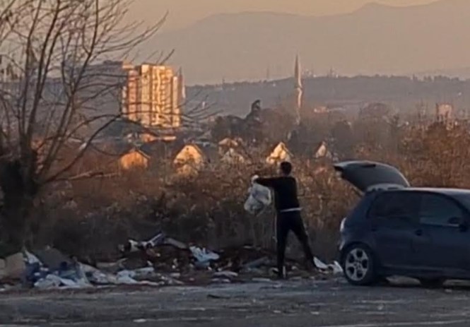 Инспекторите и комуналните редари на Град Скопје во текот на викендот изрекоа 14 казни