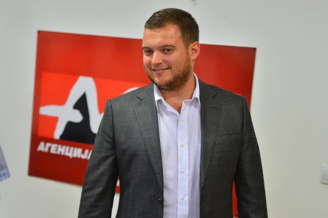 Како Каевски со неговата плата изминативе 5 години успеа да се стекне со 3 стана во Скопје, прашува ВМРО-ДПМНЕ