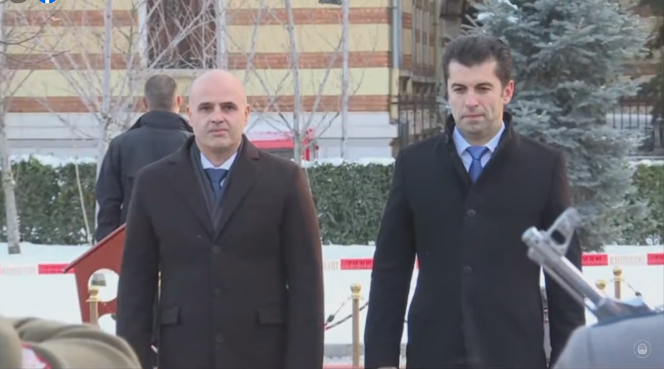 Петков утре е домаќин на премиерите на Северна Македонија, Црна Гора и Романија