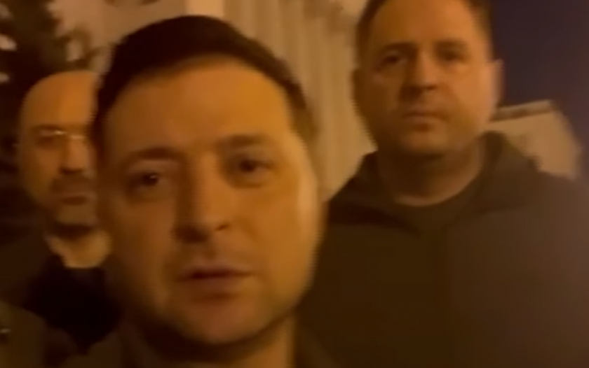 ВИДЕО: Зеленски во видео снимка негираше дека го напуштил Киев