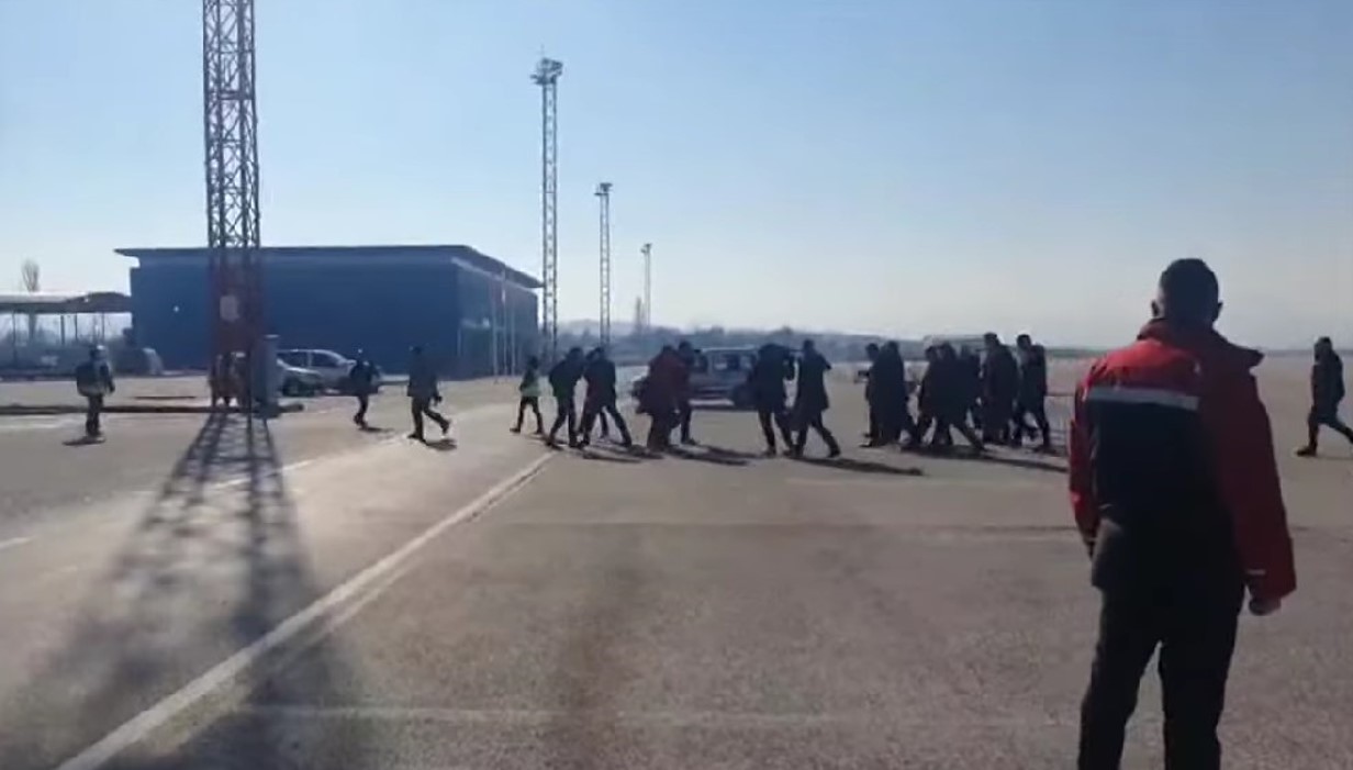 Министерството за транспорт и врски со извинување – велат во иднина ќе обезбедат еднаков пристап на сите медиумски работници