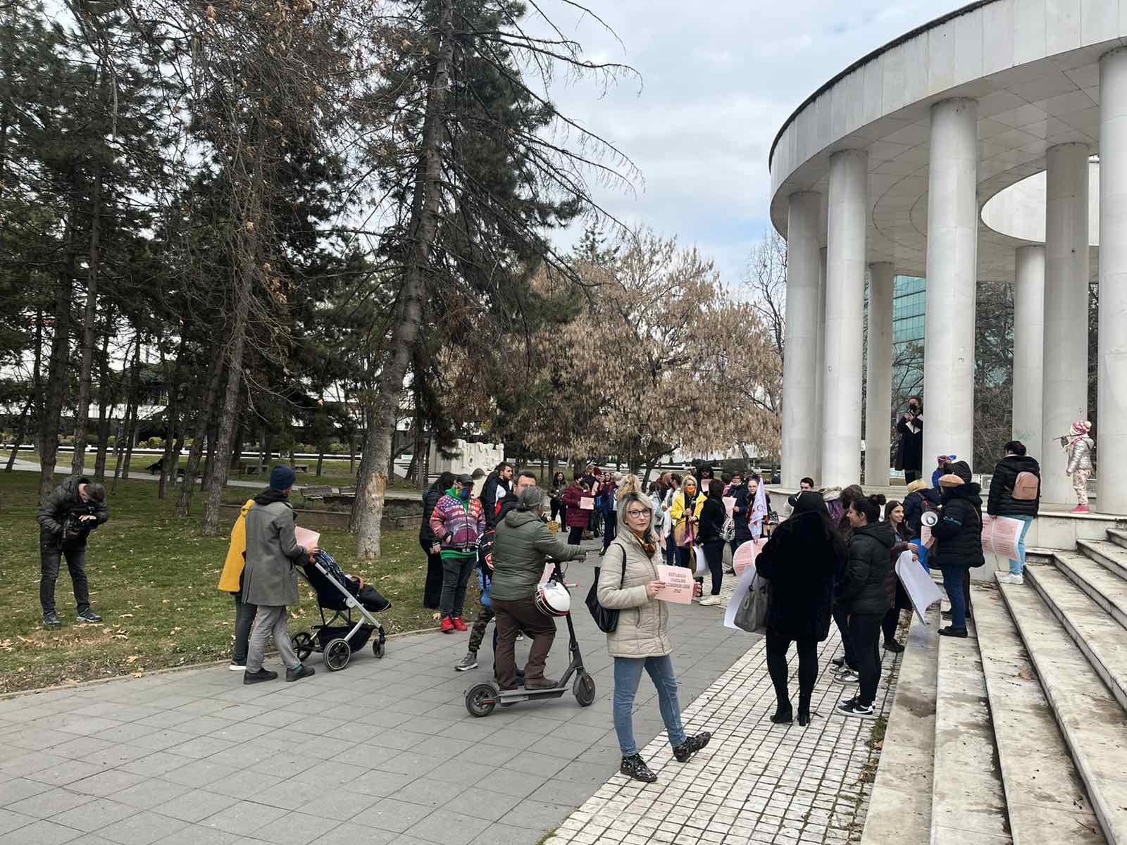 Во паркот „Жена Борец“ започна маршот посветен на самохраните и еднородителските семејства