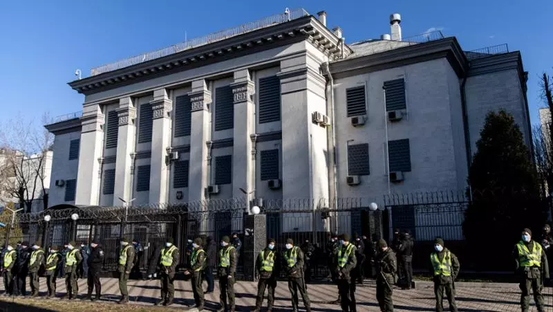 Русија наскоро ќе го евакуира персоналот од амбасадата од Украина