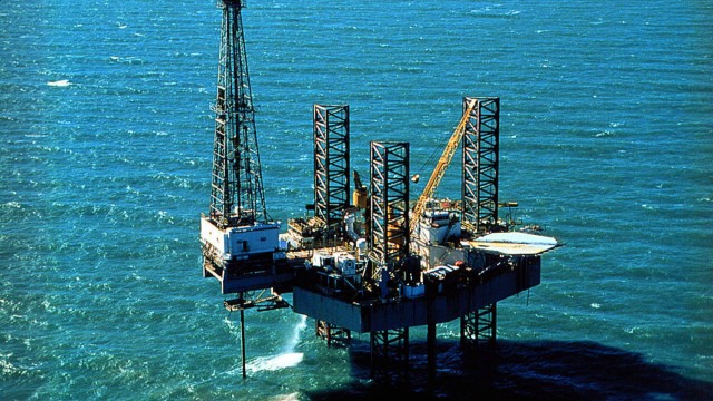 Цената на нафтата конечно почна да паѓа