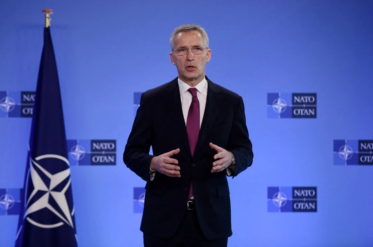 Генералниот секретар на НАТО Столтенберг го повика Путин веднаш да ја прекине војната во Украина