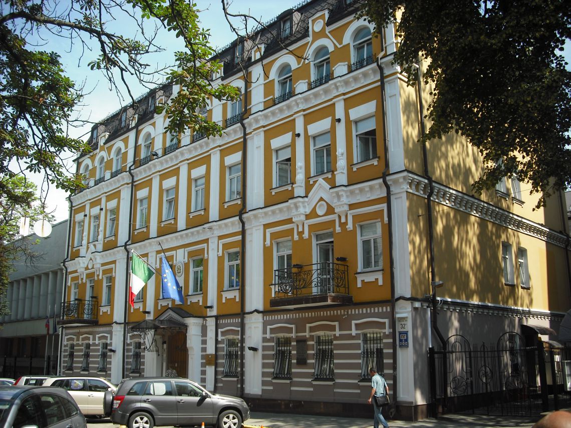 Италија ја преместува својата амбасада од Киев во западна Украина поради „безбедносната ситуација“
