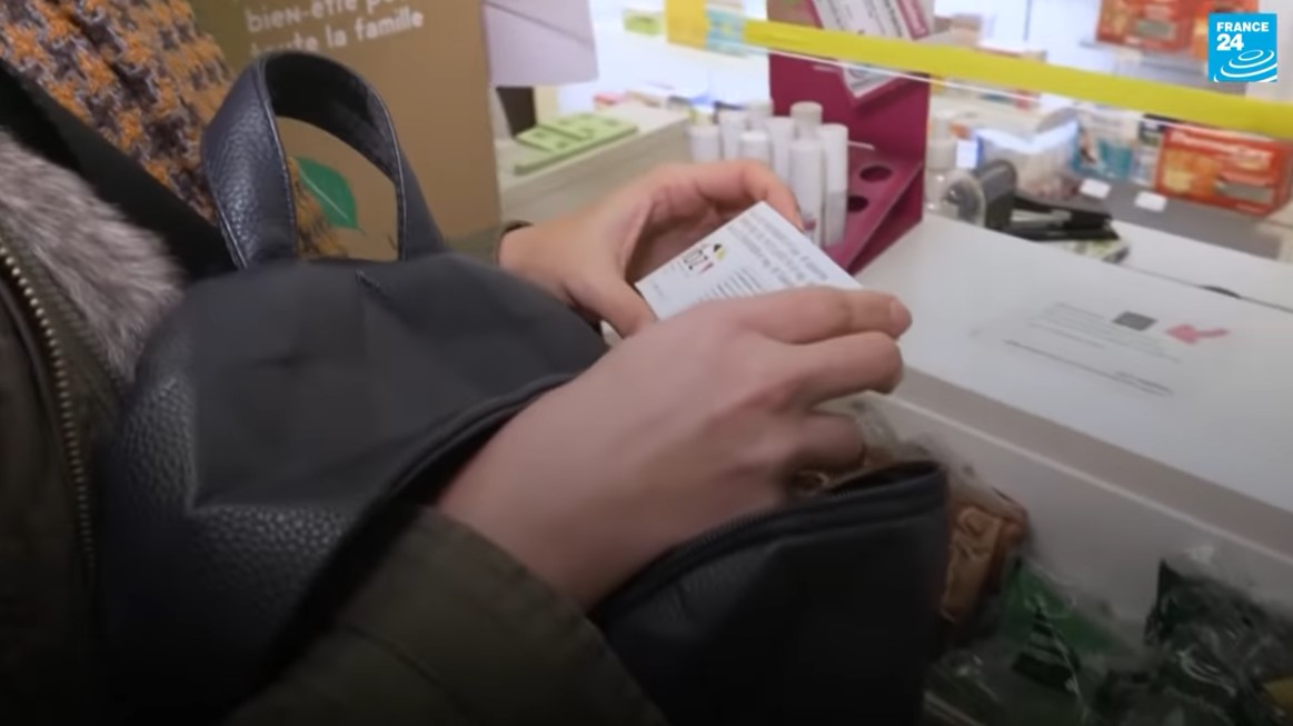 Јодот е најбараниот производ овие денови – како помага при нуклеарна катастрофа?