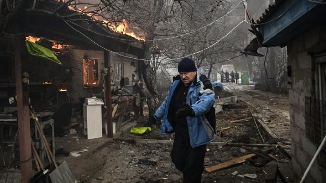 Украина: 2.500 цивили убиени во Мариупол