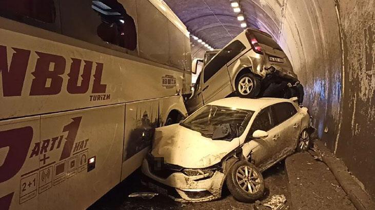 Десетици повредени во тешка верижна несреќа во тунел во Турција (ВИДЕО)