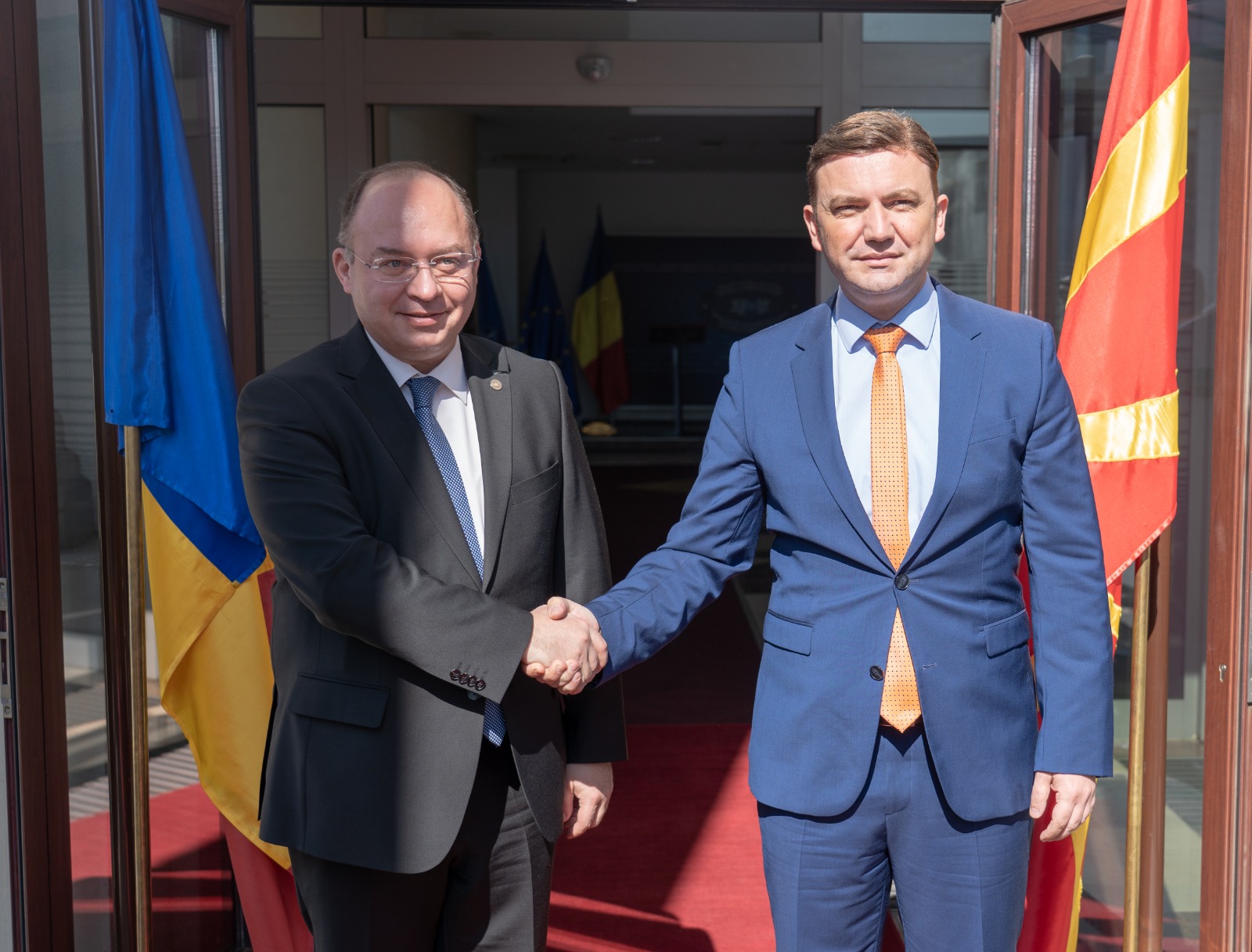 Средба Османи – Ауреску: Стартот на преговорите со Македонија и Албанија е правичен, заслужен и неопходен