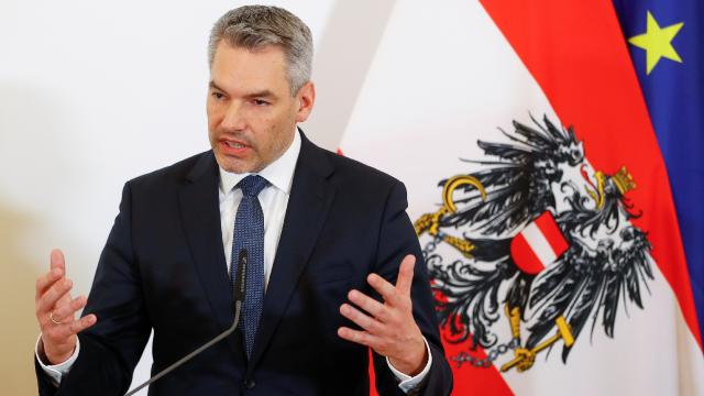 Австрискиот премиер во посета на Украина