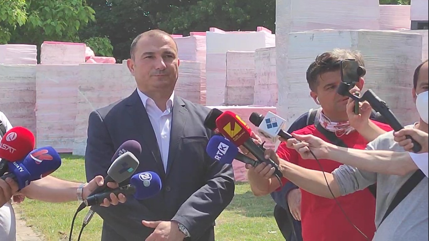ВИДЕО: Експерти утврдија дека нема отровни материи во воздухот во Тетово, опасноста од експлозии е надмината