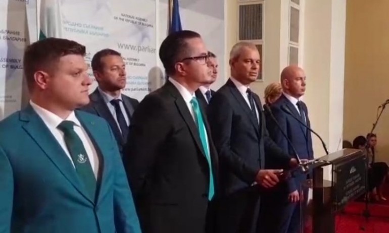 ПРЕРОДБА: Кирил Петков се подготвува да го укине ветото за РСМ, ова ќе биде државен удар
