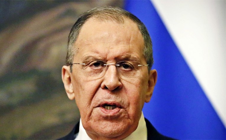 Лавров му се закани на Западот