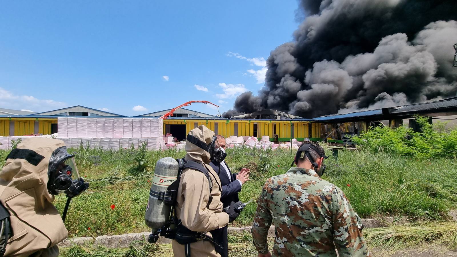 ВИДЕО: Тим на АРМ специјализиран за атомско, хемиско и биолошко оружје го контролира воздушниот простор