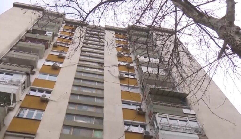 Сè повеќе градежни дозволи, сè помали станови: може ли просечната плата да стигне до сопствен дом?