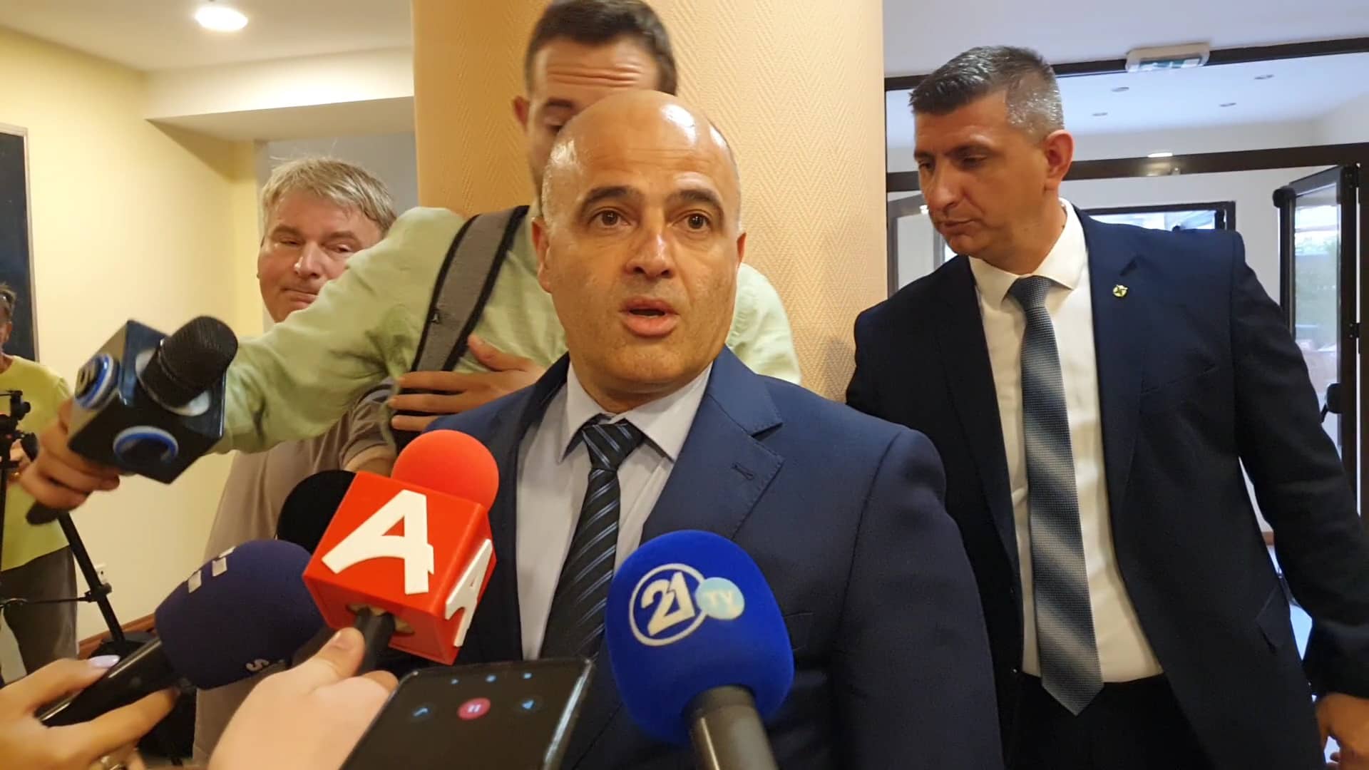 Ковачевски: Во моментов нема прифатлив предлог за решение на спорот со Бугарија