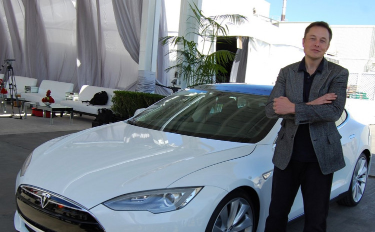 Маск најави отпуштања во Tesla, еве зошто