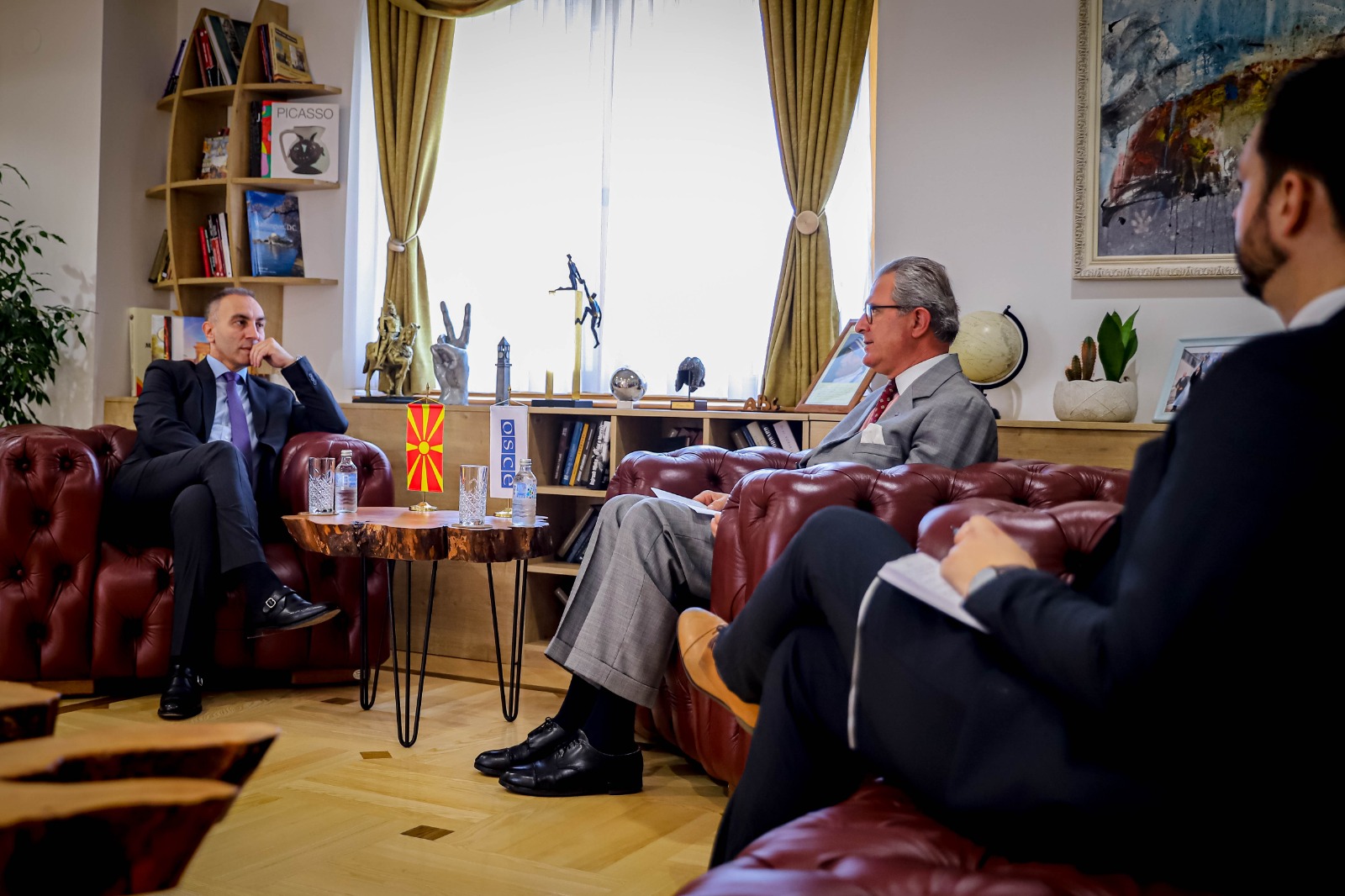 Груби – Која: Предлогот го отвора процесот за интеграција во ЕУ