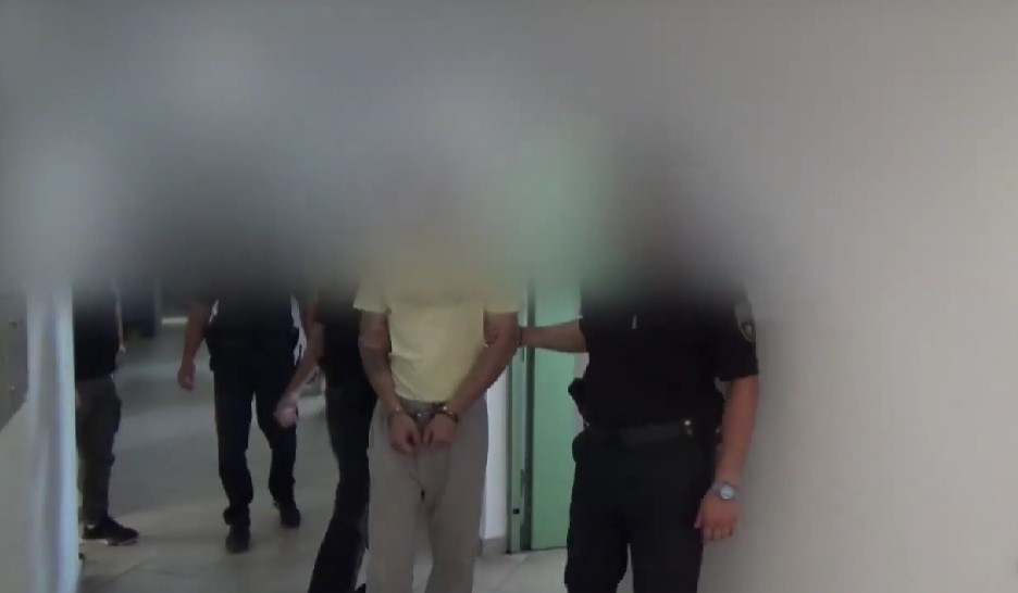 ВИДЕО: Приведено уште едно лице кое физички нападнало полициски службеник – поднесена кривична пријава