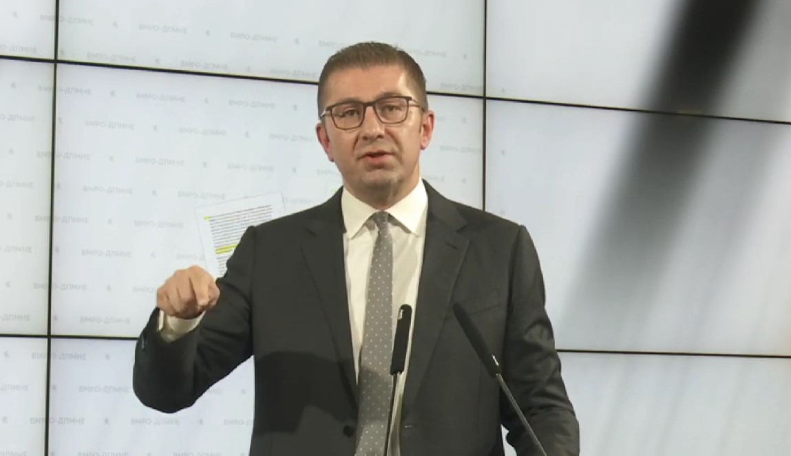 Мицкоски повторно повика на протести – ги кани сите во државава, но и надвор од неа