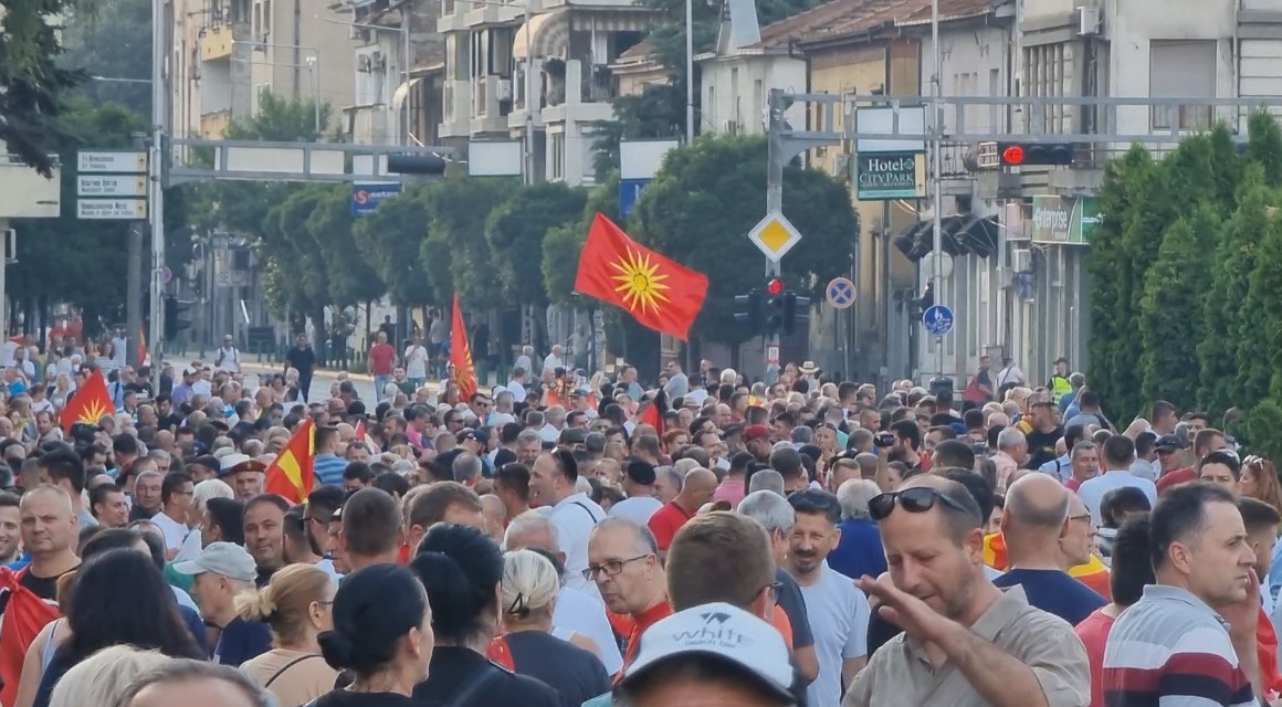 Брисел: Знаеме дека има протести во Скопје но сега е важно да се оди напред во процесот