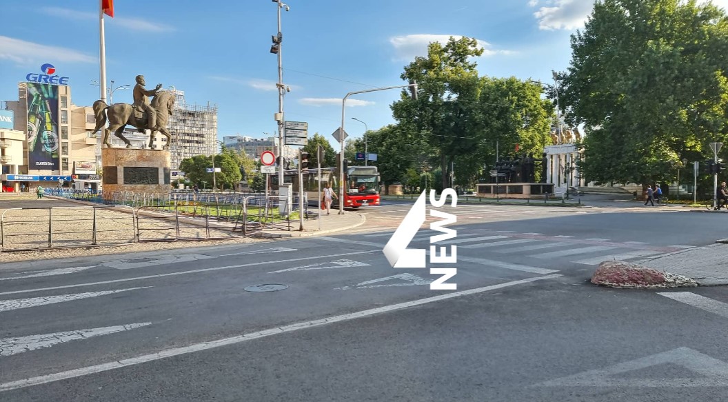 ФОТО: Пиле не пее веќе пред Собрание, шаторите собрани