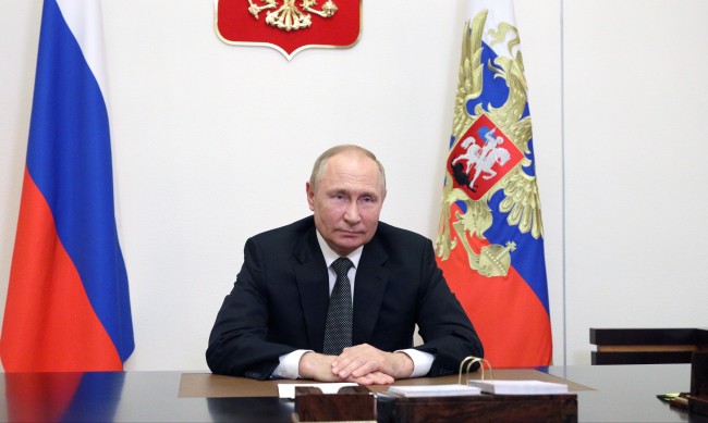 Путин: Западот се обидува да ја задржи својата доминација