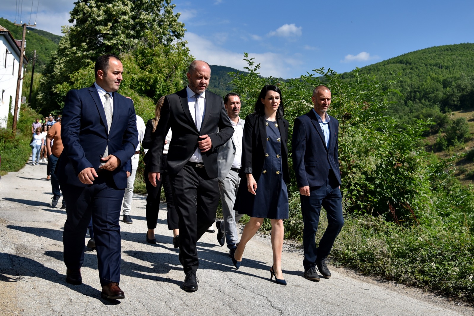 Владина делегација по повод Денот на Републиката – Илинден, положи цвеќе и во Смилево
