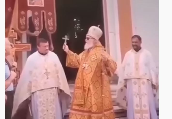 „Ќе ги колнам сите што го организираат и учествуваат во него“: Владиката Никанор ги повика верниците да земат оружје против геј парадата