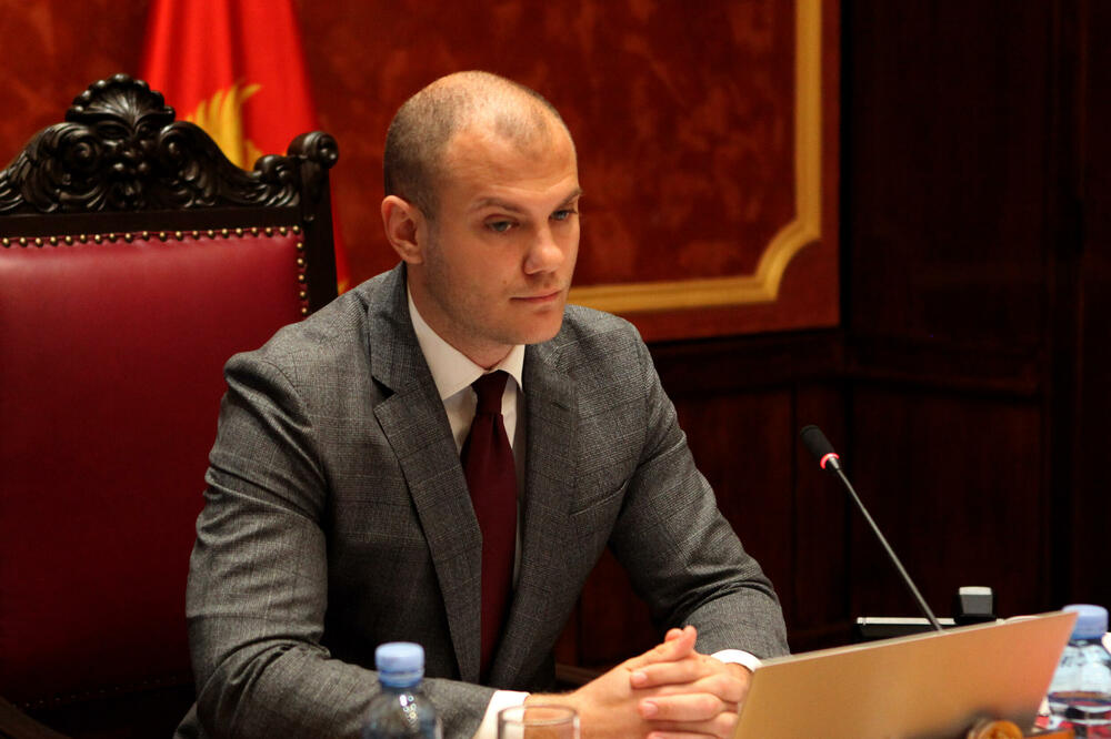 Вучиниќ: Најтрагичниот настан во поновата историја на Црна Гора