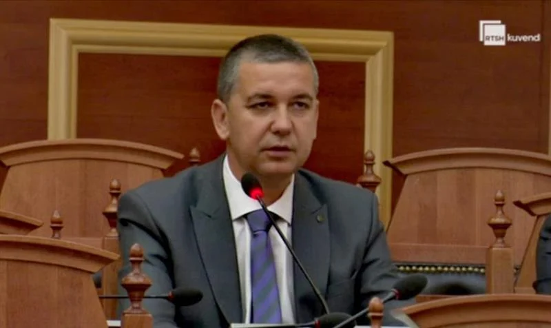 Стерјовски: Во Албанија нема бугарско малцинство