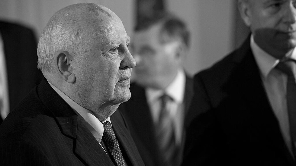 Почина Михаил Горбачов
