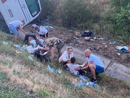 Сопственикот на српскиот автобусот кој излета во Бугарија има повеќе од 100 прекршоци