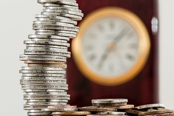 Двоцифрена инфлација во Германија, рецесија до следната зима