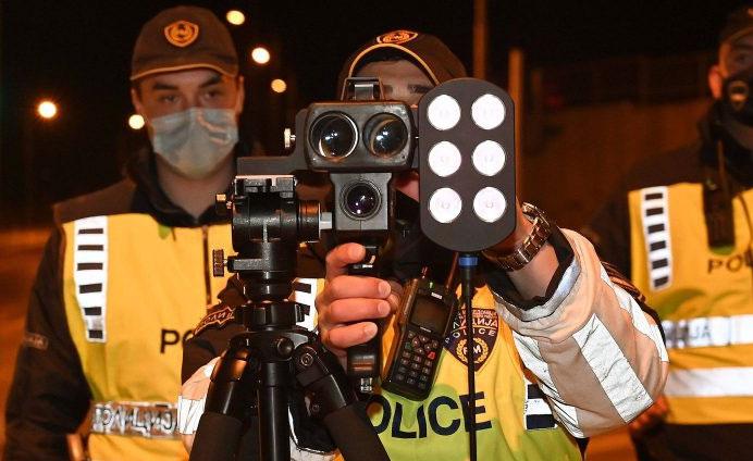 Синоќа полицијата во Битола „ловеше“ со т.н ноќен радар