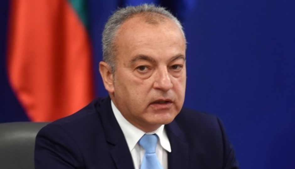 Донев во изолација откако имал контакт со лице заразено со Ковид-19