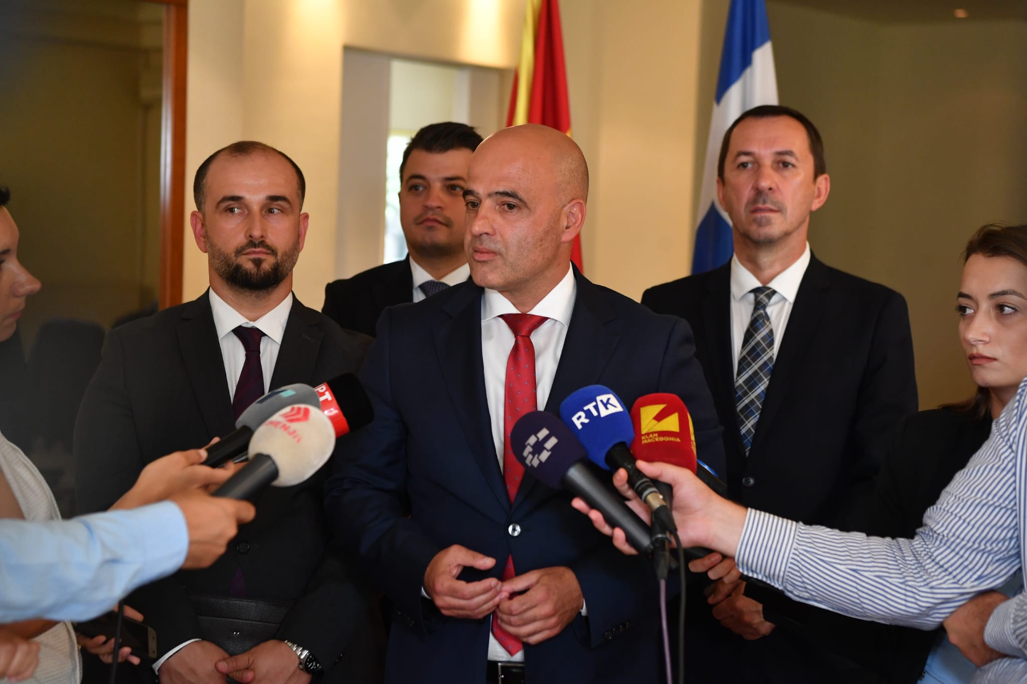 Ковачевски од Атина: Договоривме непречено снабдување со лигнит, јаглен и мазут