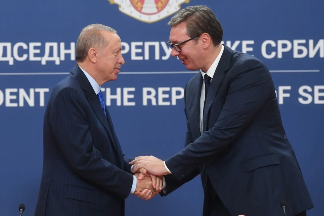 Шефот на турската држава е во посета на Србија