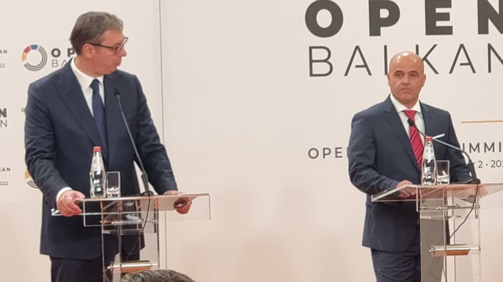 Вучиќ: Србија дава гас на Македонија, мора да го гарантираме парното следните месеци