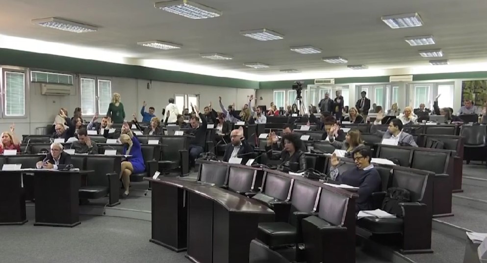 Советничка група на ВМРО ДПМНЕ и Коалицијата најостро ги осудува заканите за физичка пресметка кон Јаневски