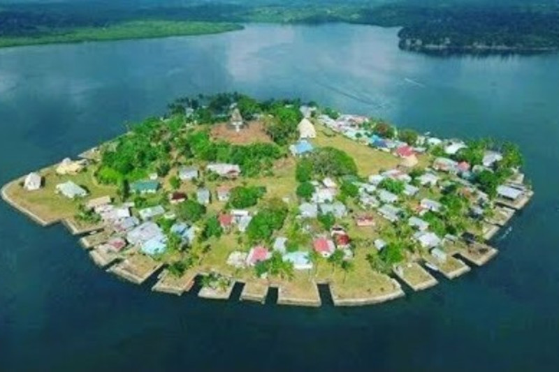 На Фиџи има куќа изградена специјално за кралицата