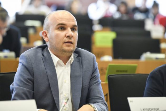 Ќучук со честитка за Денот на независноста: Вие сте вредна членка на НАТО и заслужено ги започнавте преговорите за пристапување во ЕУ