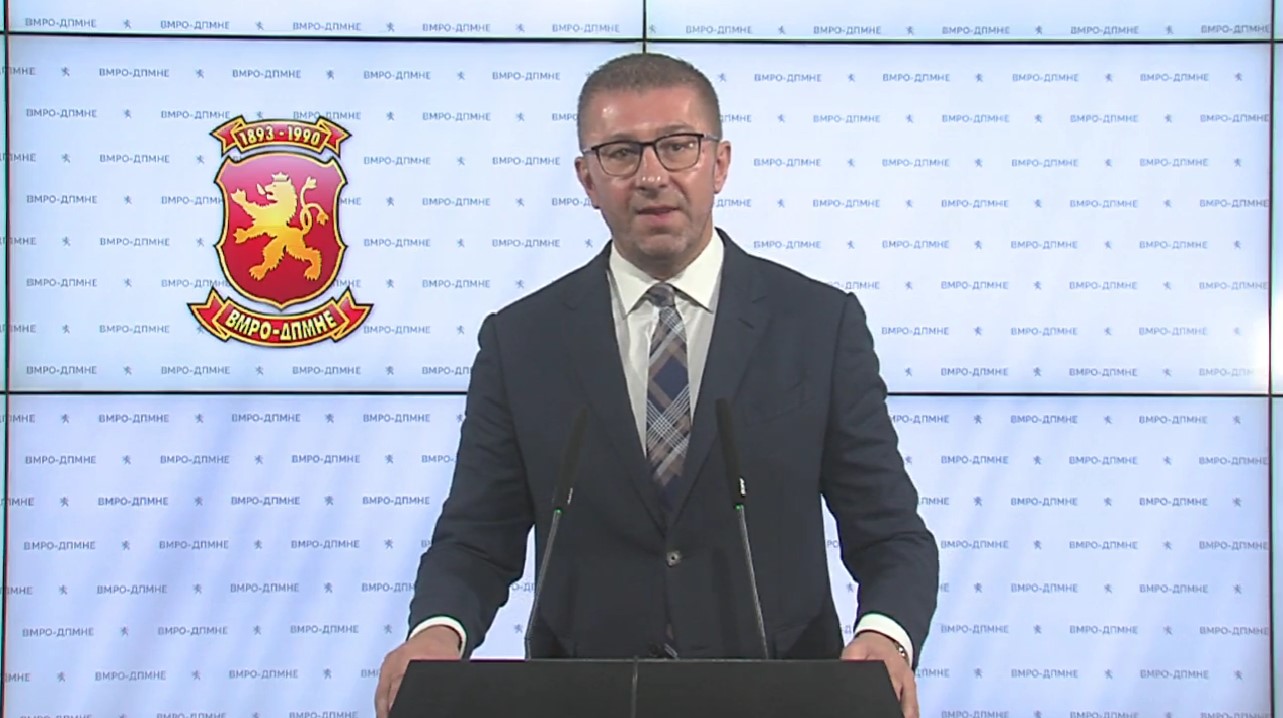 Мицкоски го оцени вонредниот прес на Ковачевски како панична реакција на Владата – „Државата во овој момент е навистина загрозена“