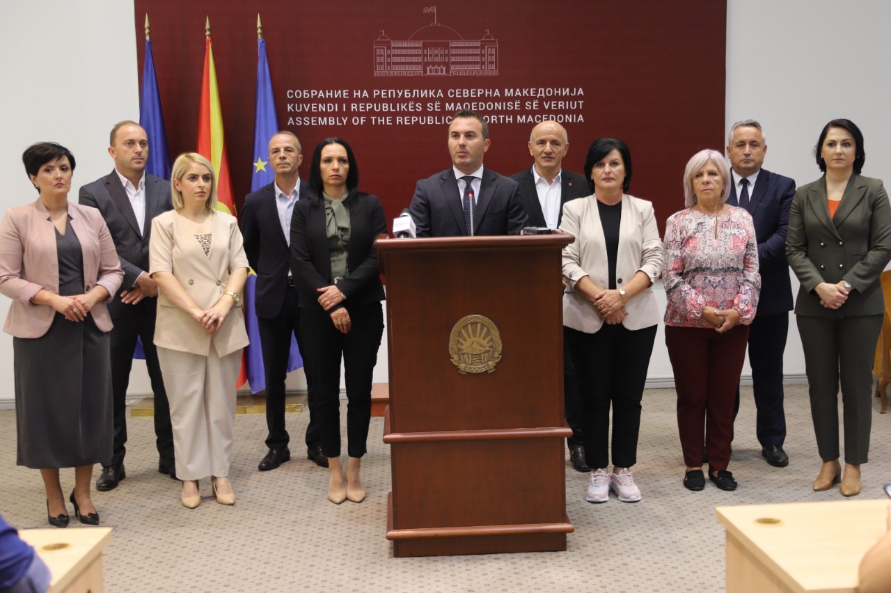 ДУИ: Нема да дозволиме ретроградните сили да ја закочат иднината на граѓаните