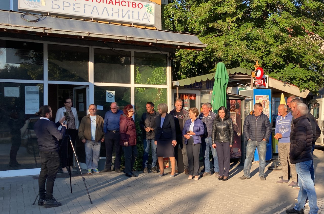Четири месеци без плата: Протестираа вработените во водостопанската подружница „Брегалница“