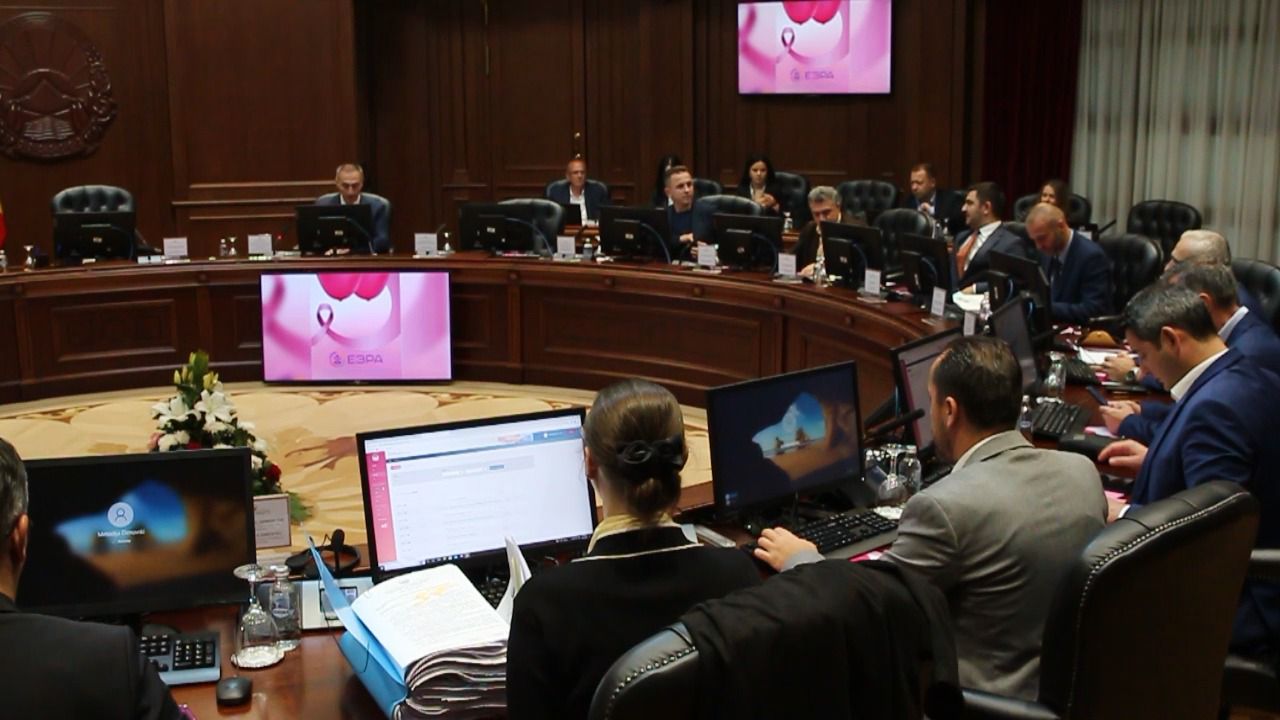 Од владината тематска седница: Задолжителни прегледи според закон и мобилен мамографски скриниг, како дел од борбата со ракот на дојка