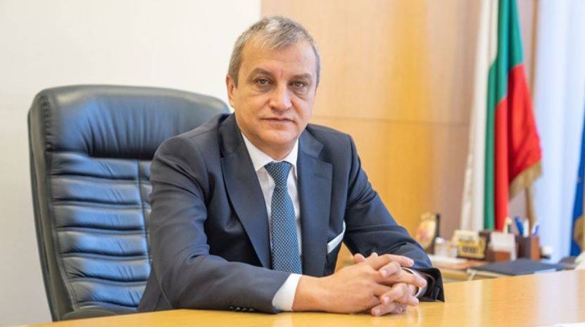 Градоначалникот на Благоевград, Стојанов: Ниту сум дозволил, ниту сум забранил отворање на приватен македонски клуб